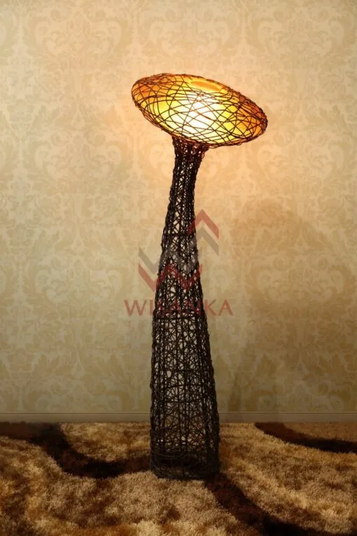 Lotus Floor Lamp – Tripod Lamp Wicker Rattan