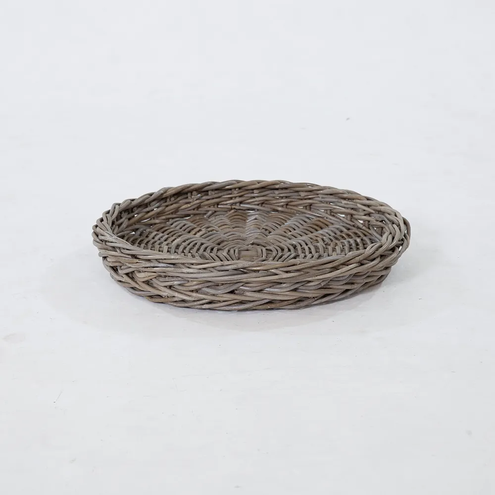 Luma Tray Kubu – Round Natural Rattan Tray for Elegant Home Decoration Luma Tray Kubu – Round Natural Rattan Tray for Elegant Home Decoration